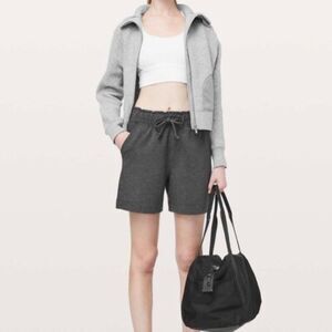 Lululemon Hello Sunday High Waisted Baggy Sweatpant Shorts Size 2